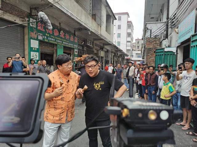 林颐|既开过演唱会，又是名牌主持人，林颐可以说是广东唯一的一个