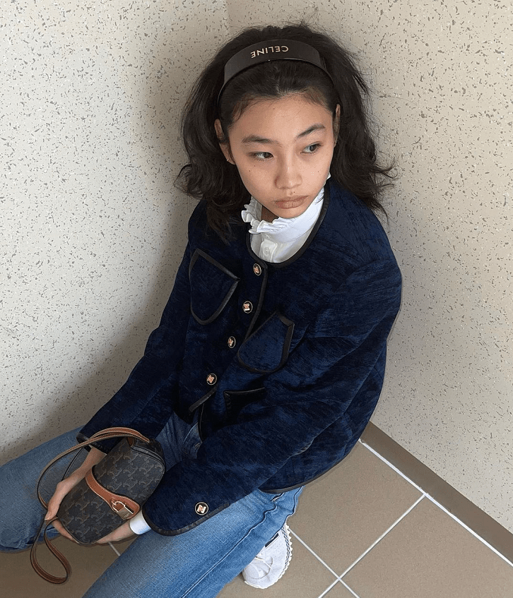 身材 《鱿鱼游戏》郑浩妍原是名模，身材纤瘦却是衣架子，厌世脸挺高级