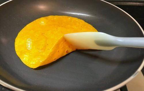 煎饼|春天做早餐,吃它最省事,不用发酵松软香甜,10分钟就做好,特赞