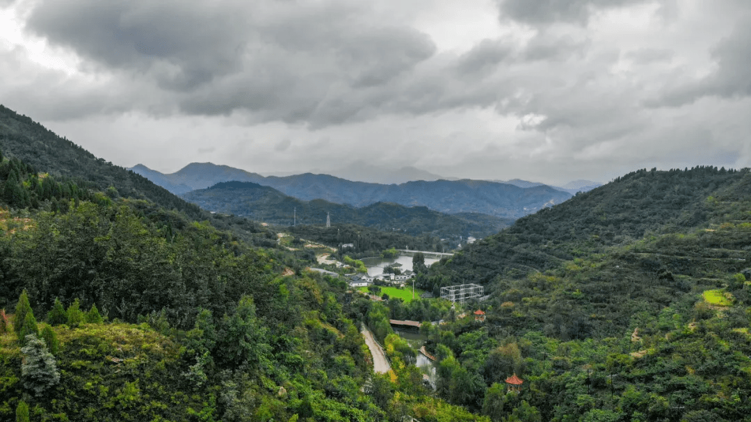 胜景|雨季的济南有多美？这几处雨中撩人胜景恰似“烟雨江南”！