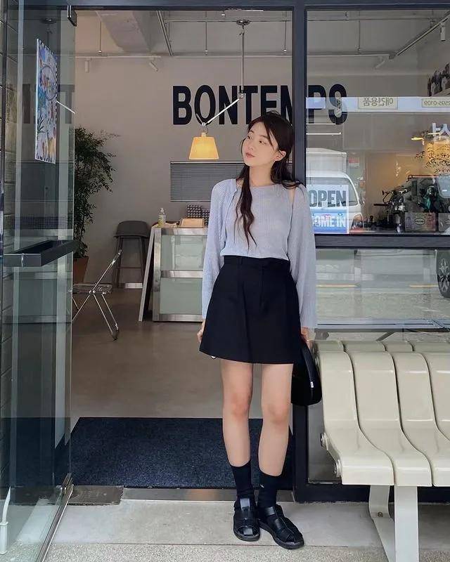 风衣 5件单品，至少10套搭配。穿好它们，下半年你将一美到底！||胶囊衣橱