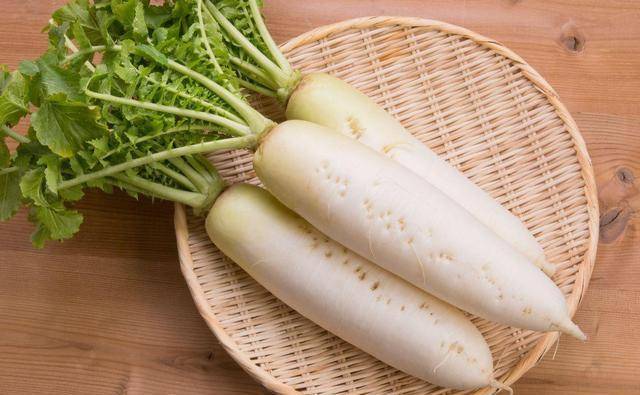 甲状腺结节能吃白萝卜吗？医生：若想结节消失，3种食物尽量少碰