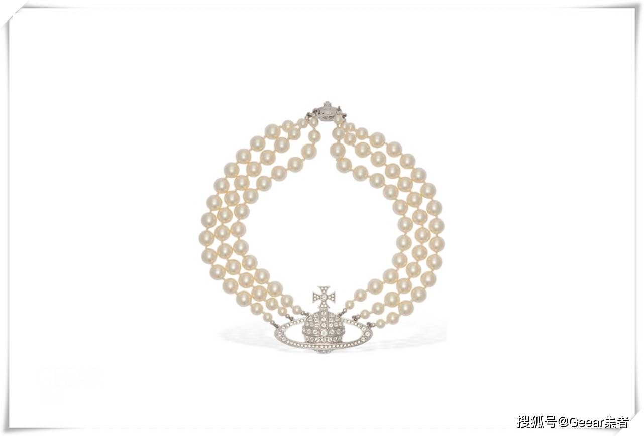 孝渊 韩星们也不约而同戴上这款项链：秋冬不能错过的珍珠首饰！