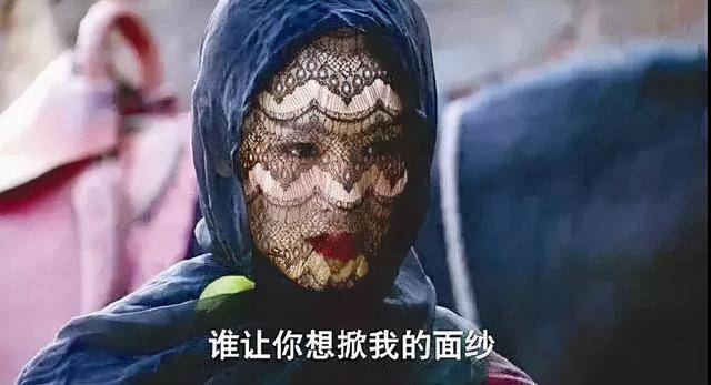 发型这是得罪造型师了吧，颜值再高，也经不起这么糟蹋？