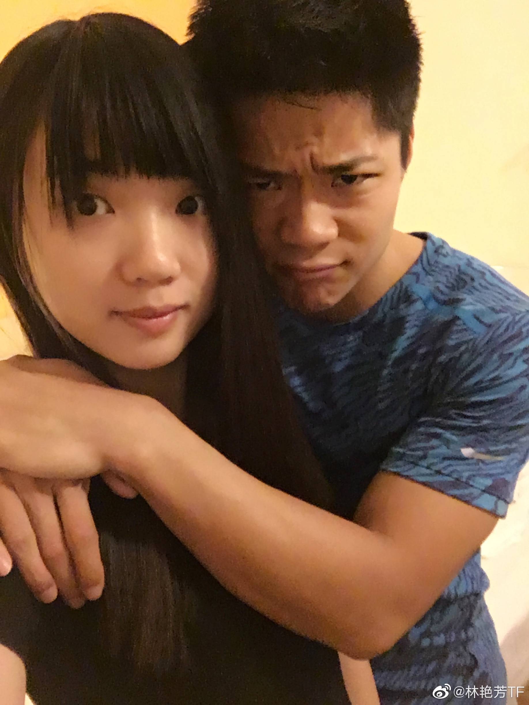 抓紧亚洲飞人苏炳添娇妻狂秀恩爱亲爱的我们要稳稳的幸福