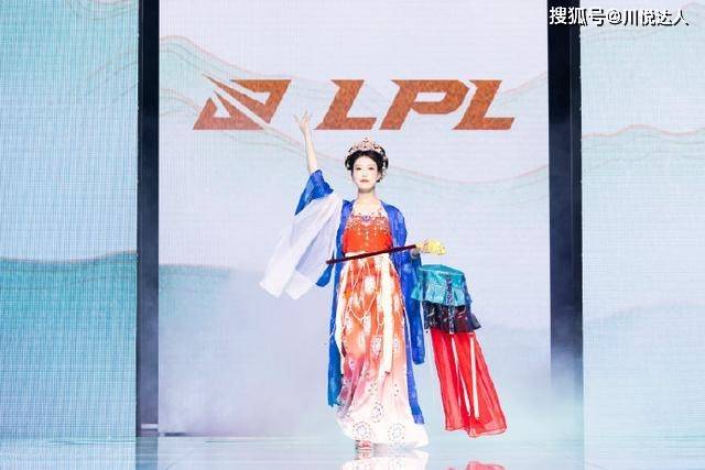 角色 当“汉服”与“电竞”相遇，本以为是在搞笑，没想到效果很惊艳