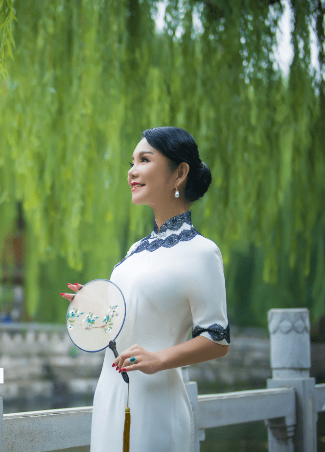 扣子 国庆节，金扣子给你搭配旗袍风格，才与众不同