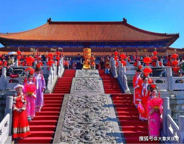 人参|清朝官员不许吃早饭,只得往嘴里放一片人参,这究竟是为了什么