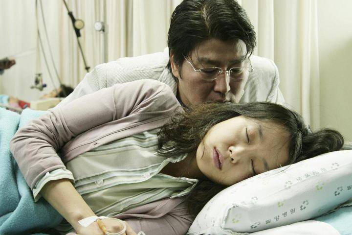 韩国女神全度妍出演大尺度电影 这部 快乐到死 带给人的是成长 崔岷