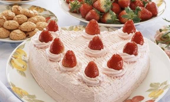 四十人吃蛋糕 176274994ea94fd2ba85cb7f9505e993.jpeg