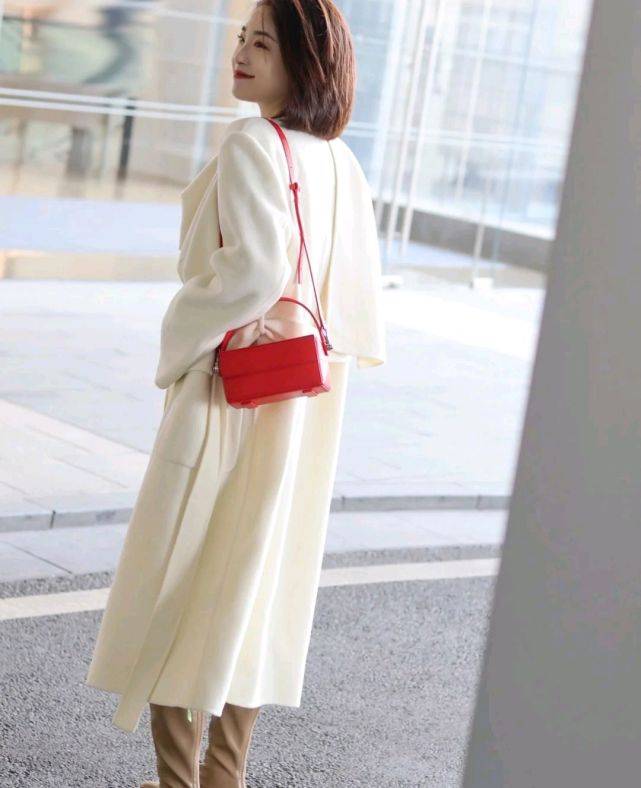 设计 秋季穿搭需要一件合适的外套,只要穿对了,高级感满满