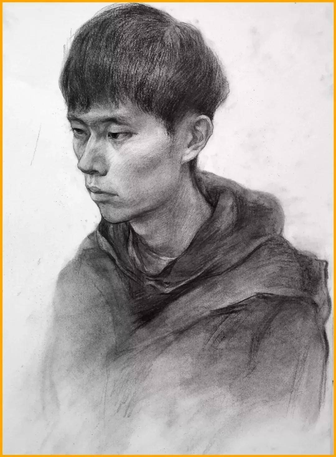 整体 头像素描的黑白灰处理要诀，学会了得高分就不难！