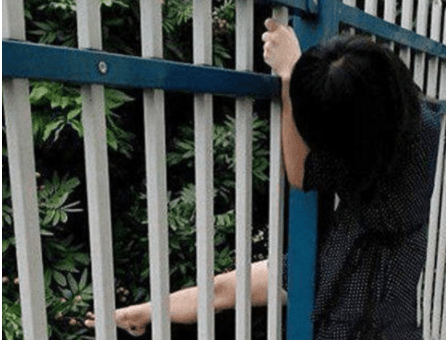 搞笑GIF趣圖：娶個這樣的妹子回家，不知道會有啥後果 搞笑整蠱 第7张