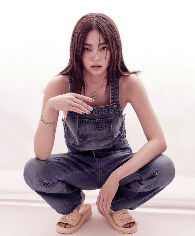 金智妮jennie时尚六连拍曝光，被吐槽土味满满，这个颜值真的可以吗