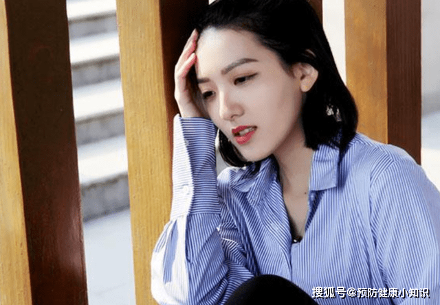 肝脏|肝癌早期不痛不痒，若出现“2黄1红”，别拖了，早检查肝CT