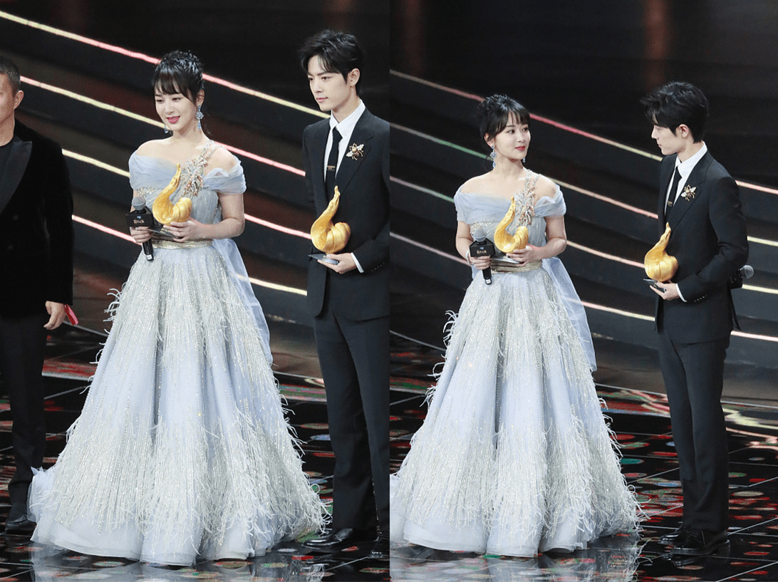 都能 杨紫这妆容看着挺不适合她的，感觉眉毛太细了，可配长裙还挺美