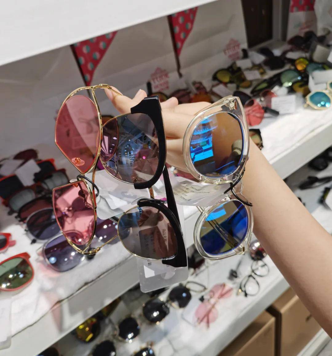 斯凯奇 上海2021秋季大型品牌特卖会开始!NB、斯凯奇……203大品牌,全场1.0折起!