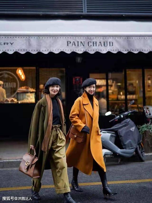 颜色 60岁女人会不会穿“大衣”,区别在这4点,穿对了高级又体面