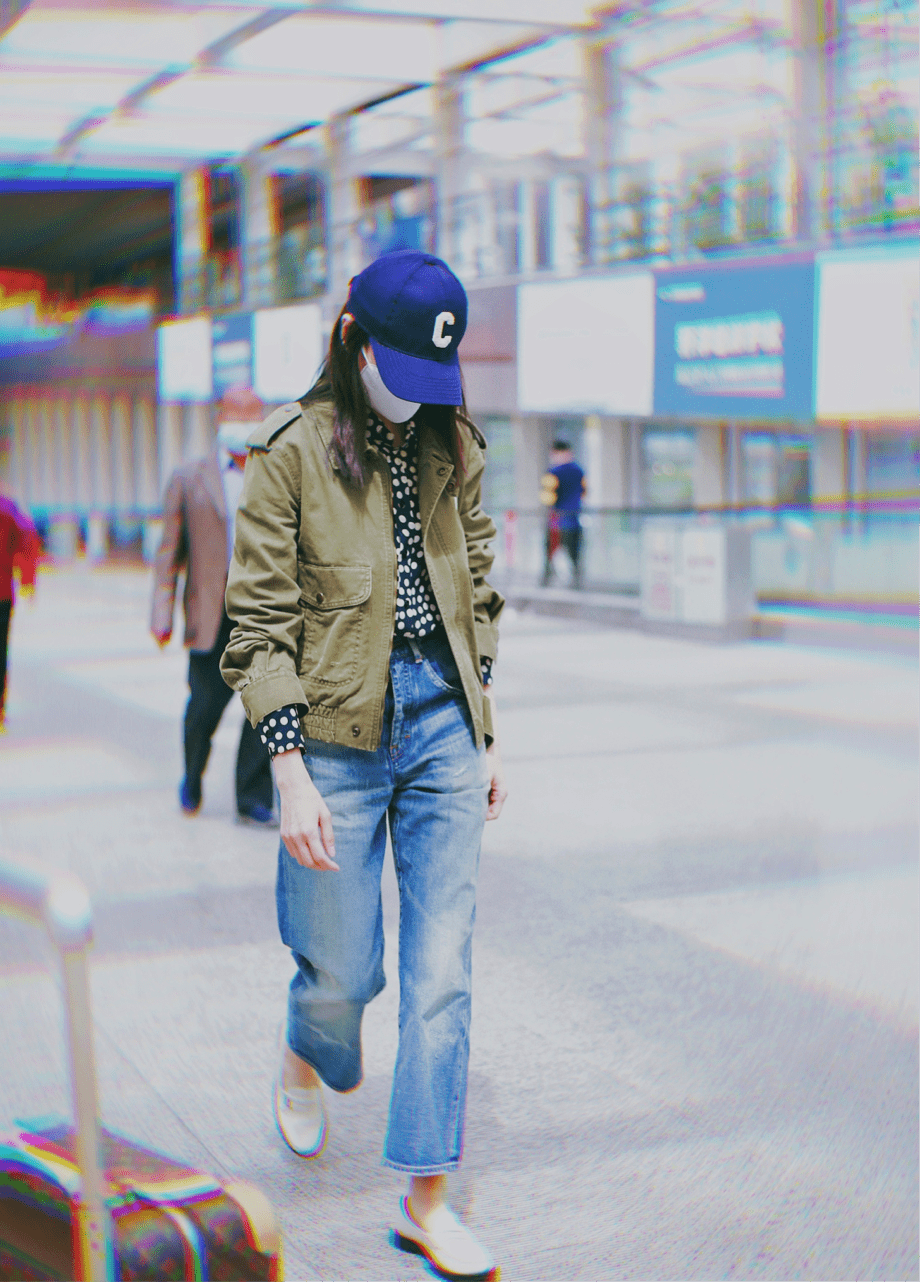 黑色 董洁日常穿搭太加分了，每一套着装都高级简约