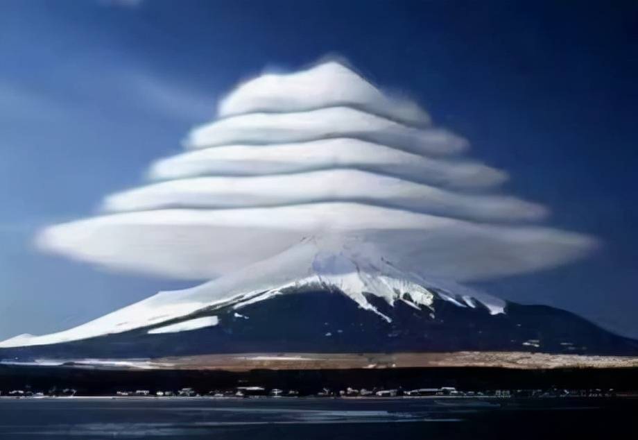 蠢蠢欲动的富士山，若喷发火山灰将覆盖东京！日本已拿出避难计划