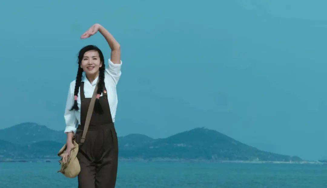 角色|“万人迷”陈好复出，42岁可清纯可知性，网友：脸不僵硬真美！