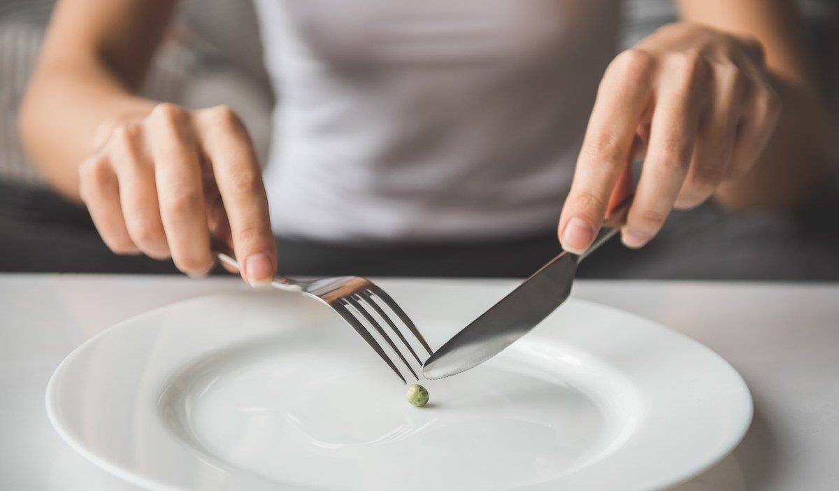 水平|血脂高了，吃阿托伐他汀还是瑞舒伐他汀，哪个副作用小？