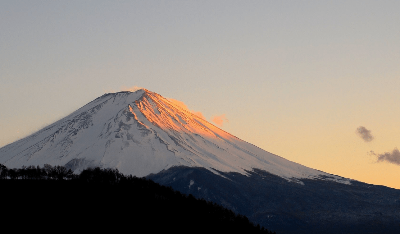 10年来大强震，富士山压强达到1.6兆帕，日本制定火山爆发避难计划_活火山