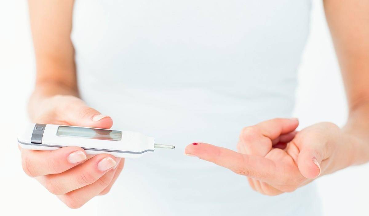 副作用|天天都吃二甲双胍，但是血糖一直没达标？您的药量可能没吃对