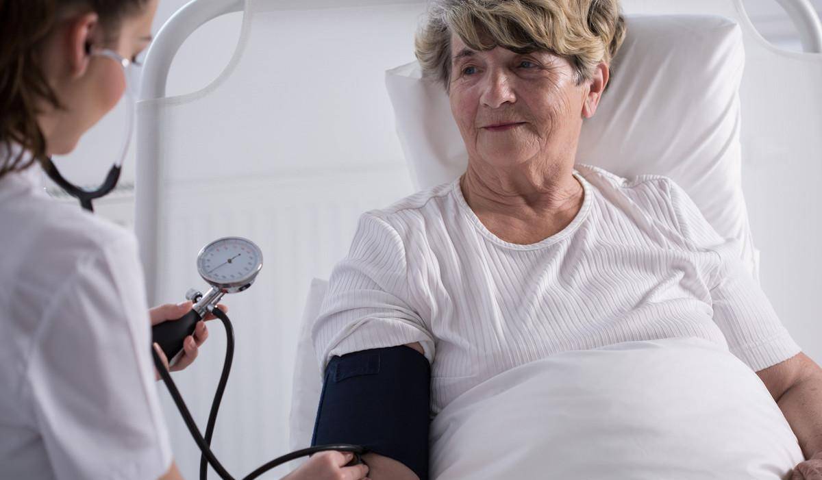 肾脏|高血压如果不治疗，多长时间会伤害到肾脏？有这些症状时要小心