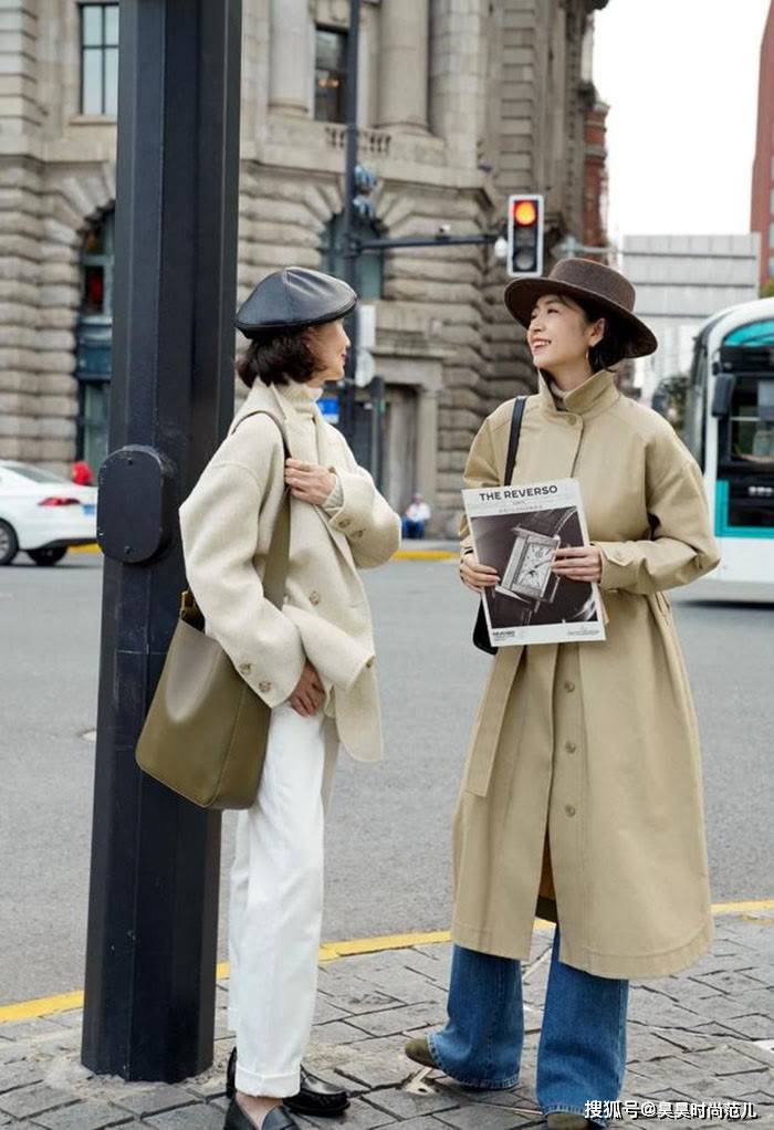 天气 入秋之后天气转凉，喜欢穿风衣就记住这4种穿法，时髦耐看显气质