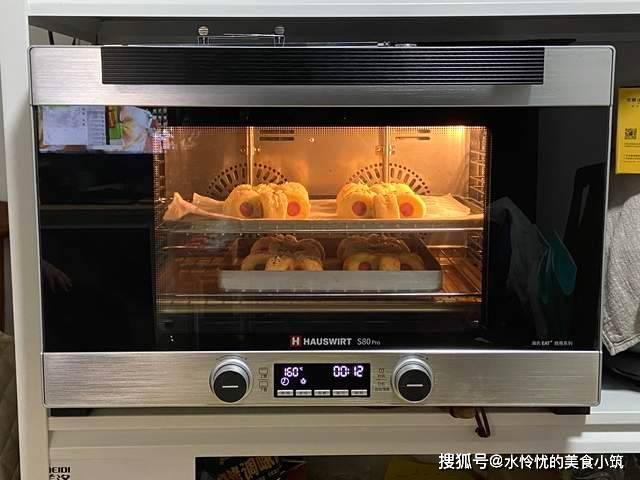 调整|可可爱爱の小花香肠面包，造型简单还好看！小朋友绝对喜欢