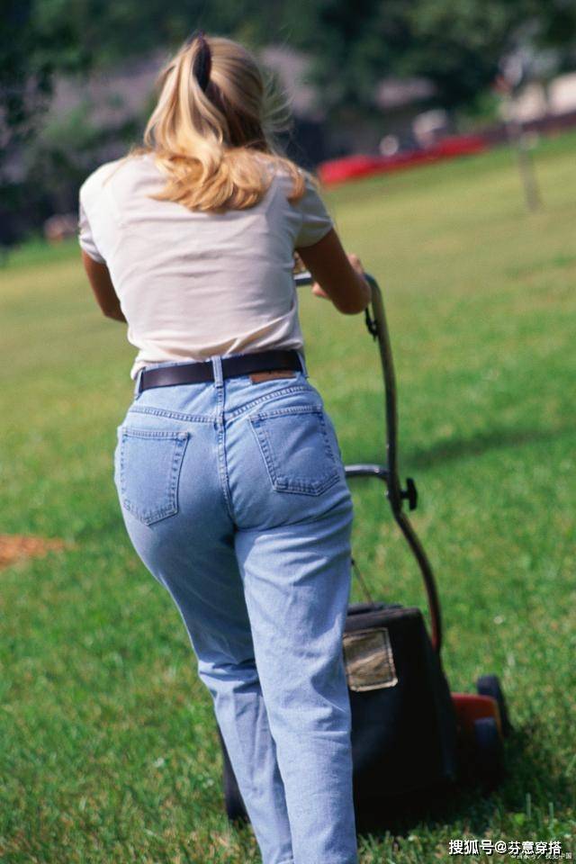 颜色 为什麽穿驼色的风衣不好看？参照这些搭配技巧，显高显瘦时尚