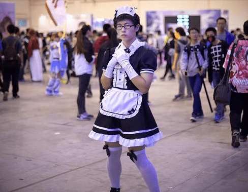 女仆装男 e4344bf1cf704ff0bba94748bcdadb6e.png