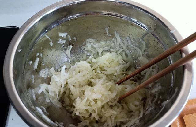 红薯|这位妈妈红遍了朋友圈，天天为家人做营养早餐，网友：幸福一家子