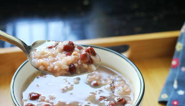 电饭煲|中老年人肥胖的克星,上班族最爱的懒人早餐,好吃营养还减肥