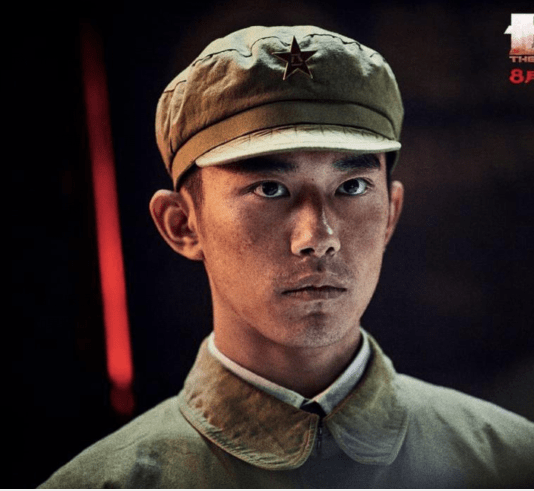 吴京|《长津湖》票房放缓，吴京又有新动作，《流浪地球2》开机