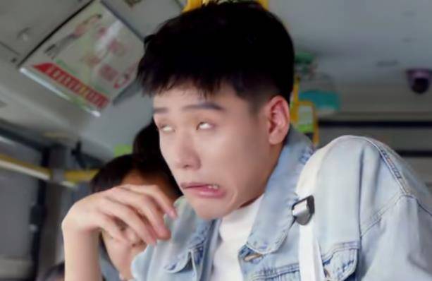 腹肌|更新10集，豆瓣好评满屏飘，笑出腹肌，龚俊新剧凭什么？