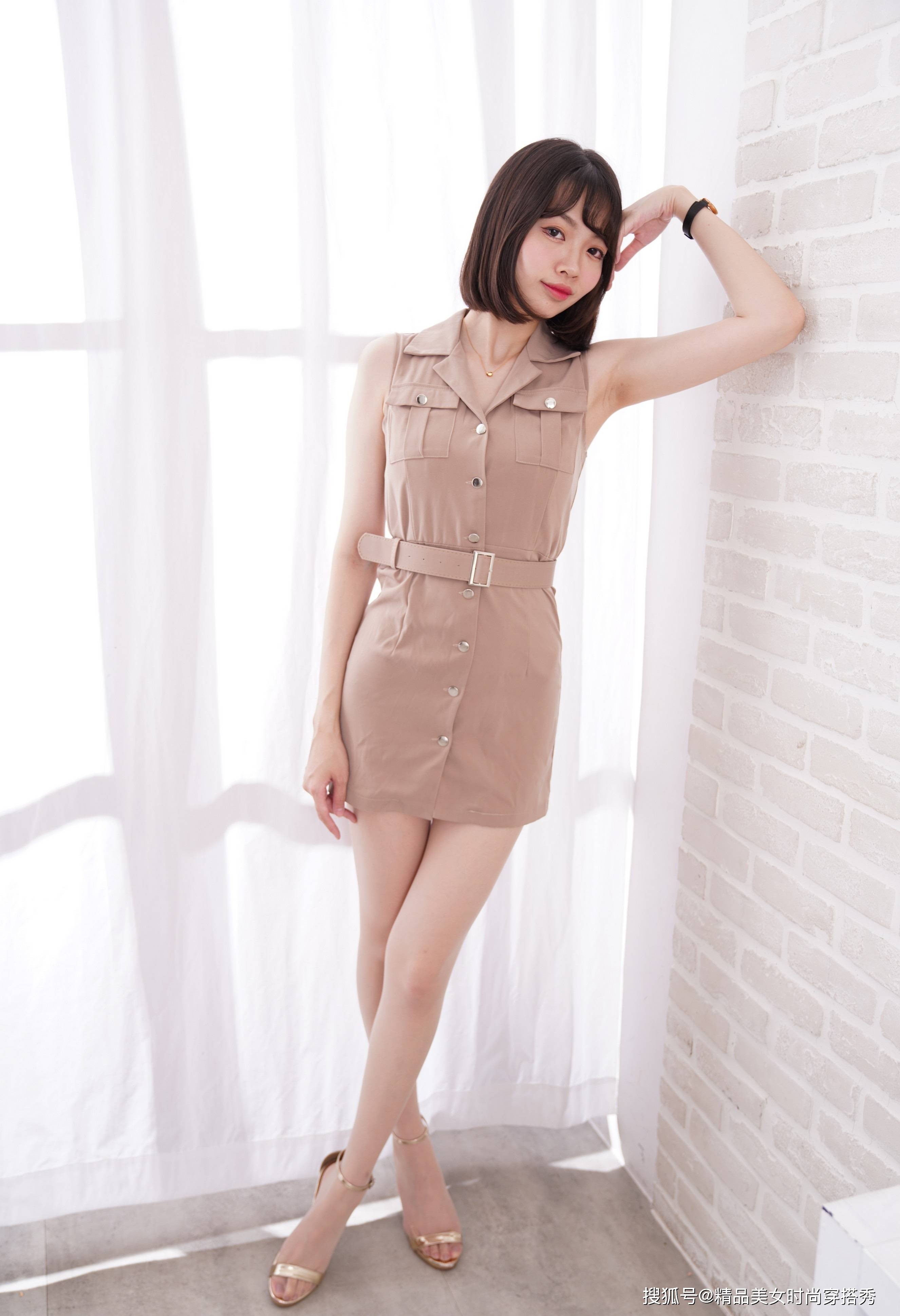 显高 卡其色的西装连衣裙显瘦显高,清新又时尚,优雅又不失魅力