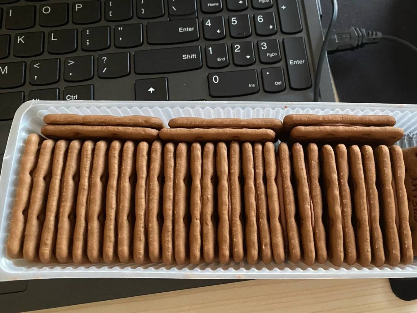 时代|被土味包装耽误的零食,颜值与味道,都让人“印象深刻”