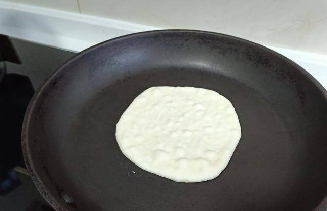 蔬菜|早餐吃口袋饼吧，想吃啥就装啥，不用油更健康，1分钟1个，简单