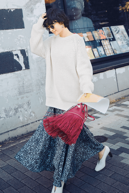 气质 大毛衣+半裙,才是2021秋冬最气质时髦的打开方式!