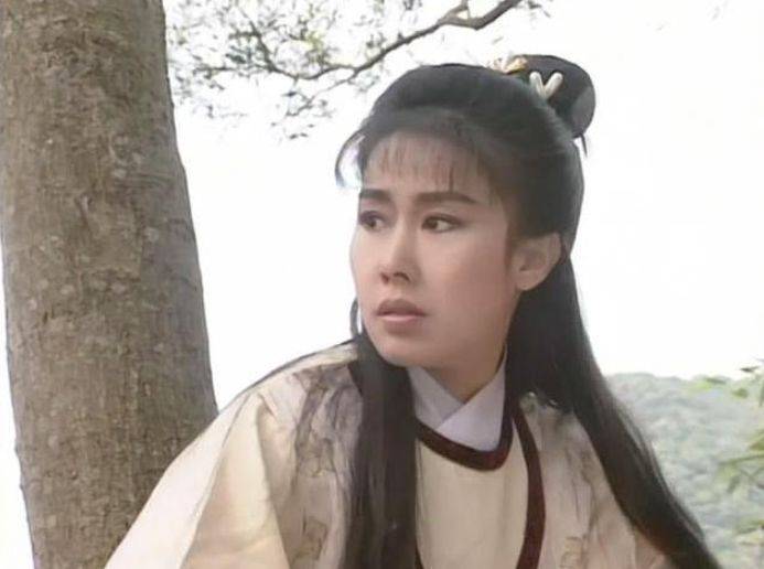 在出演《新白娘子传奇》的时候,她就已经是34岁了.