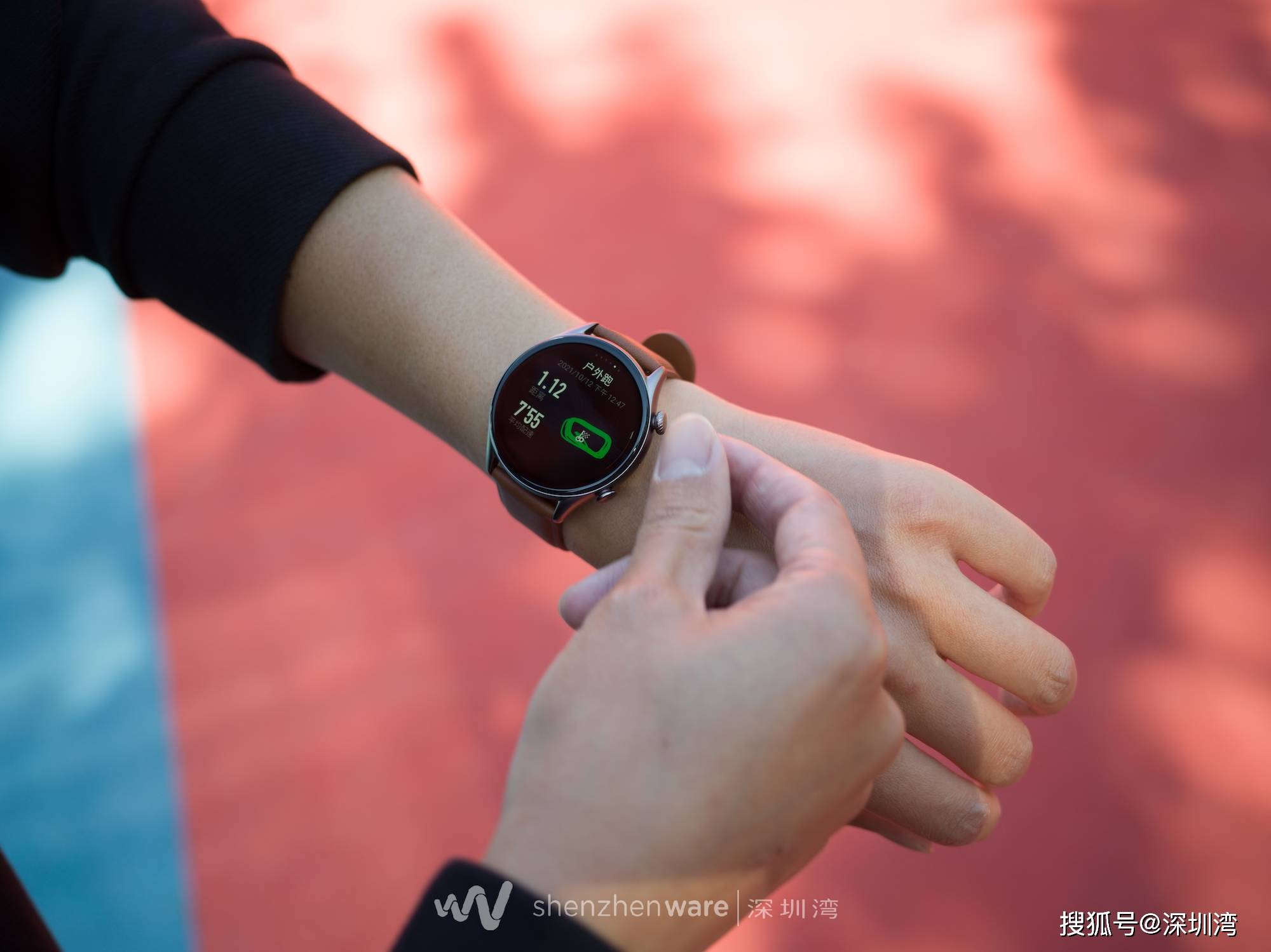 首发评测 Amazfit 跃我 GTR 3 和 GTR 3 Pro：向上而生的都市新时尚