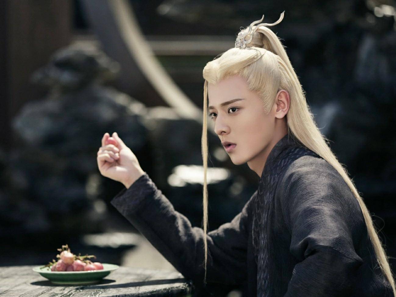 下墓|《盗墓笔记》的IP改编，何时能不被嘈？《云顶天宫》2.6分真不冤