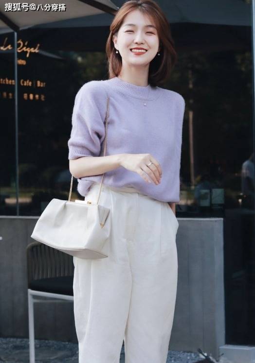 高跟鞋 穿啥小黑裤,今年“小白裤”才受宠,时髦百搭不挑人,咋穿都洋气