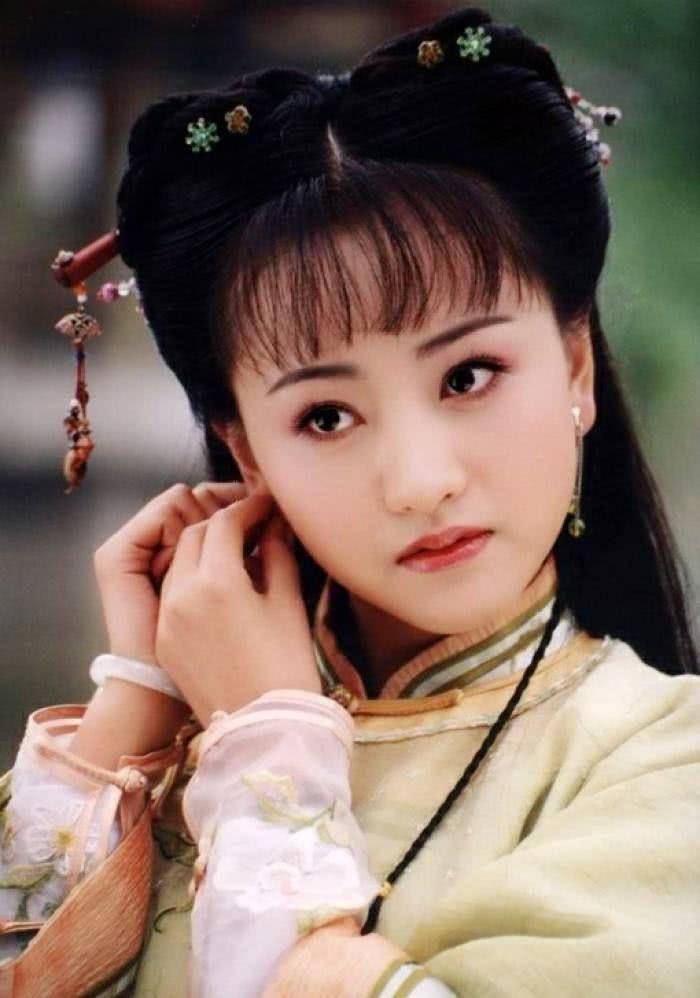 陈晓旭别再梳“大光明”了！古装剧看看空气刘海吧，温柔娇俏它不香吗？
