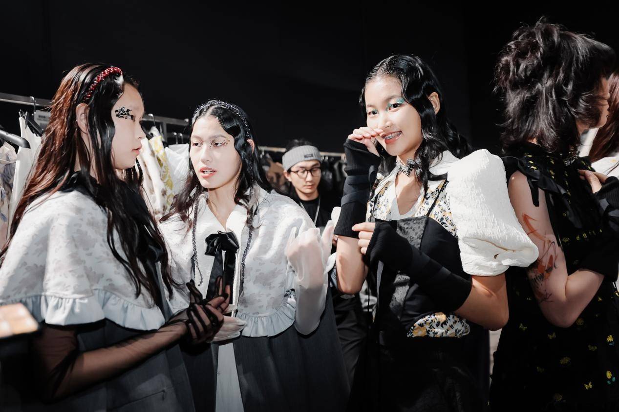 芭蕾 爱与独立的「芭蕾」：SELAH愢拉2022春夏系列发布