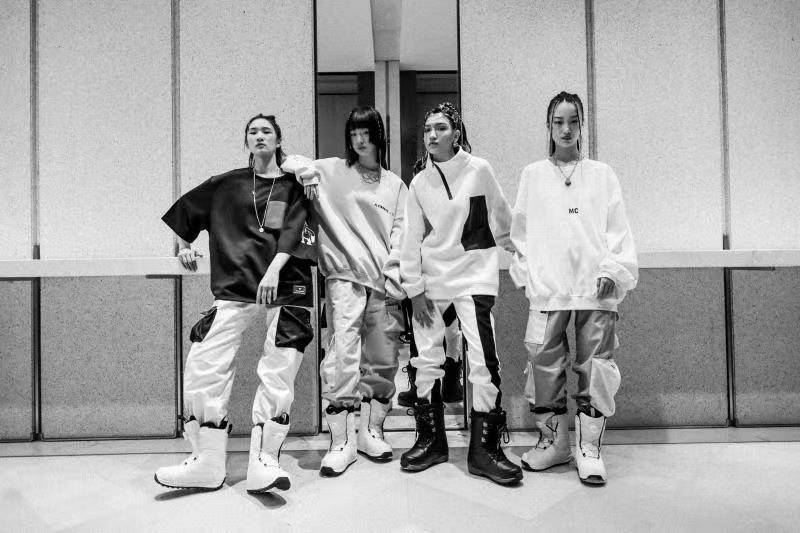 时代 “国潮先锋、户外有我”玖零酷玩"MC 9/0 STARSSS"品牌秀在京发布