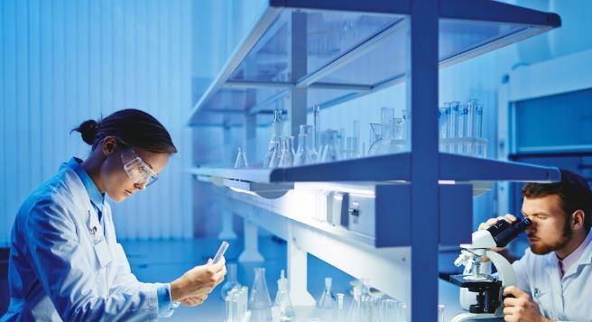 肾脏|肌酐升高后，防范尿毒症也不晚！稳住肾功能照着2步走