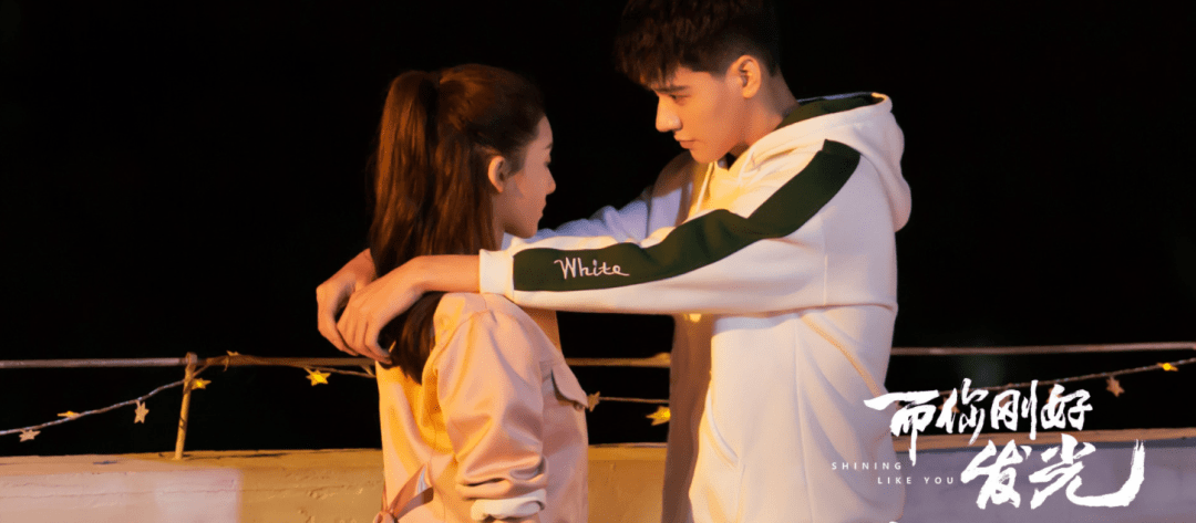 因为|消失三年,突然开播,只因他火了!